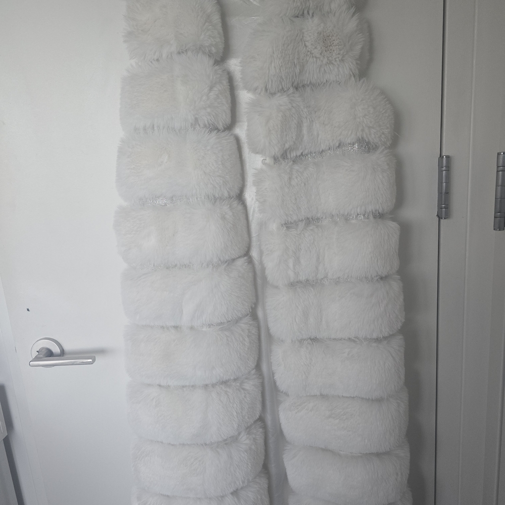 AKIRA Snowy Faux Fur Long Vest
